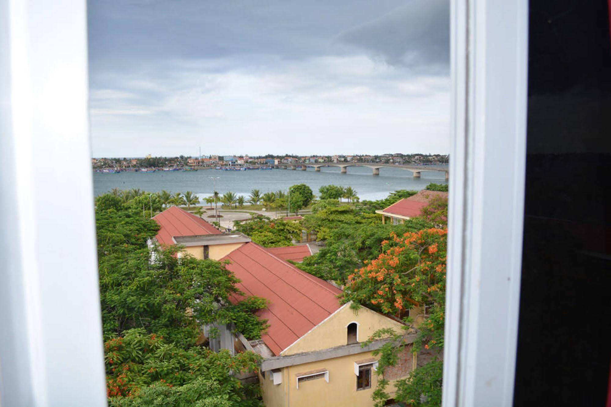 Anh Linh 1 Hotel Dong Hoi Dış mekan fotoğraf