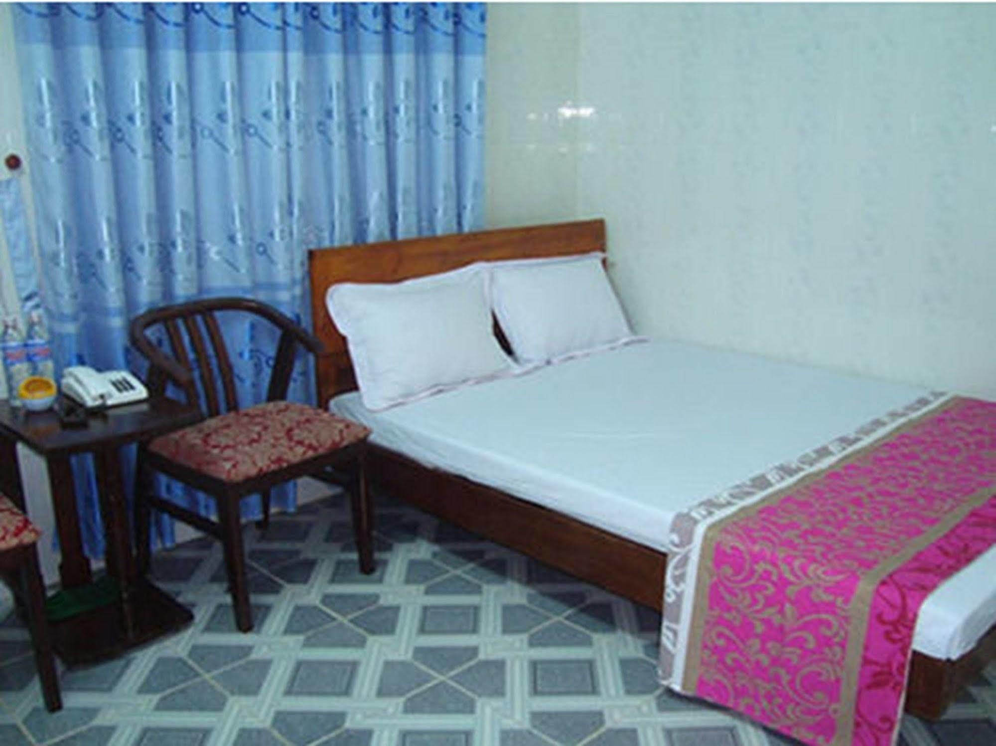 Anh Linh 1 Hotel Dong Hoi Dış mekan fotoğraf