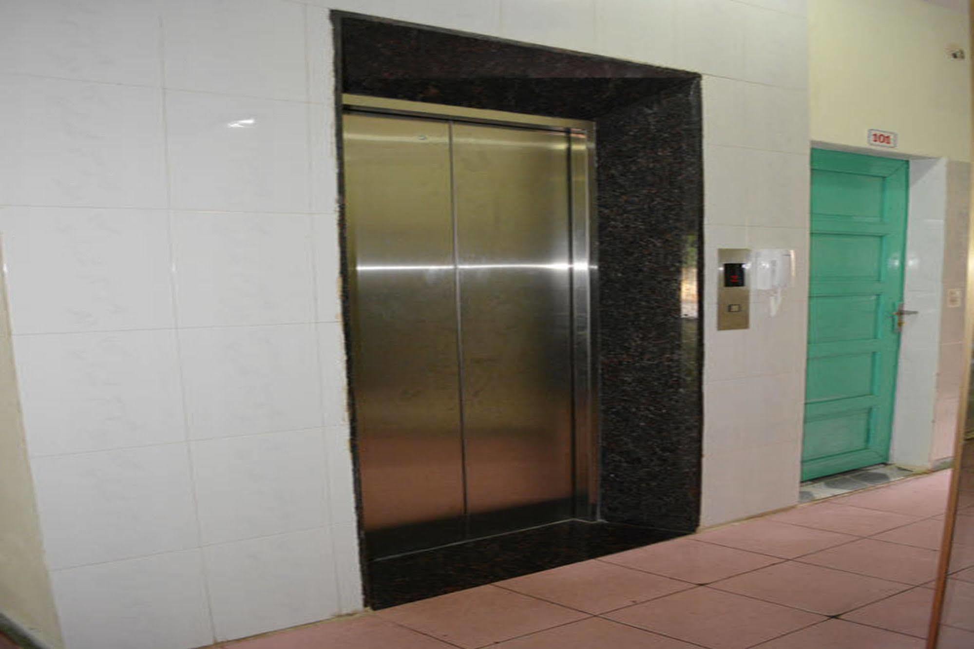 Anh Linh 1 Hotel Dong Hoi Dış mekan fotoğraf