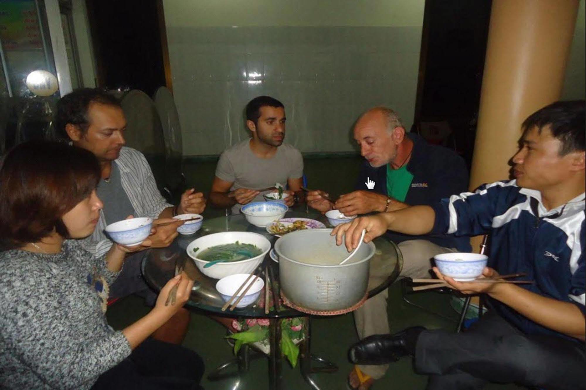 Anh Linh 1 Hotel Dong Hoi Dış mekan fotoğraf