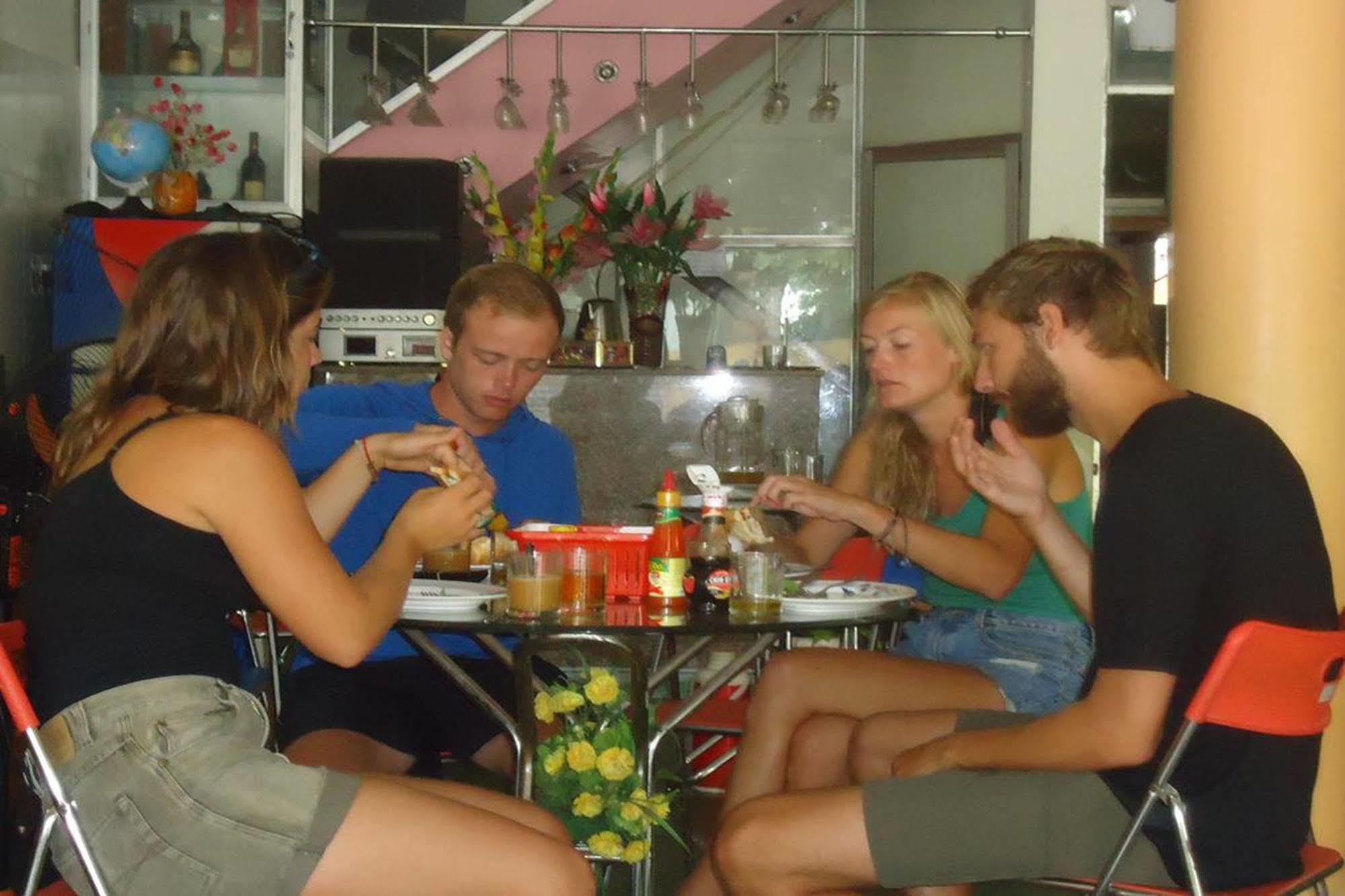 Anh Linh 1 Hotel Dong Hoi Dış mekan fotoğraf