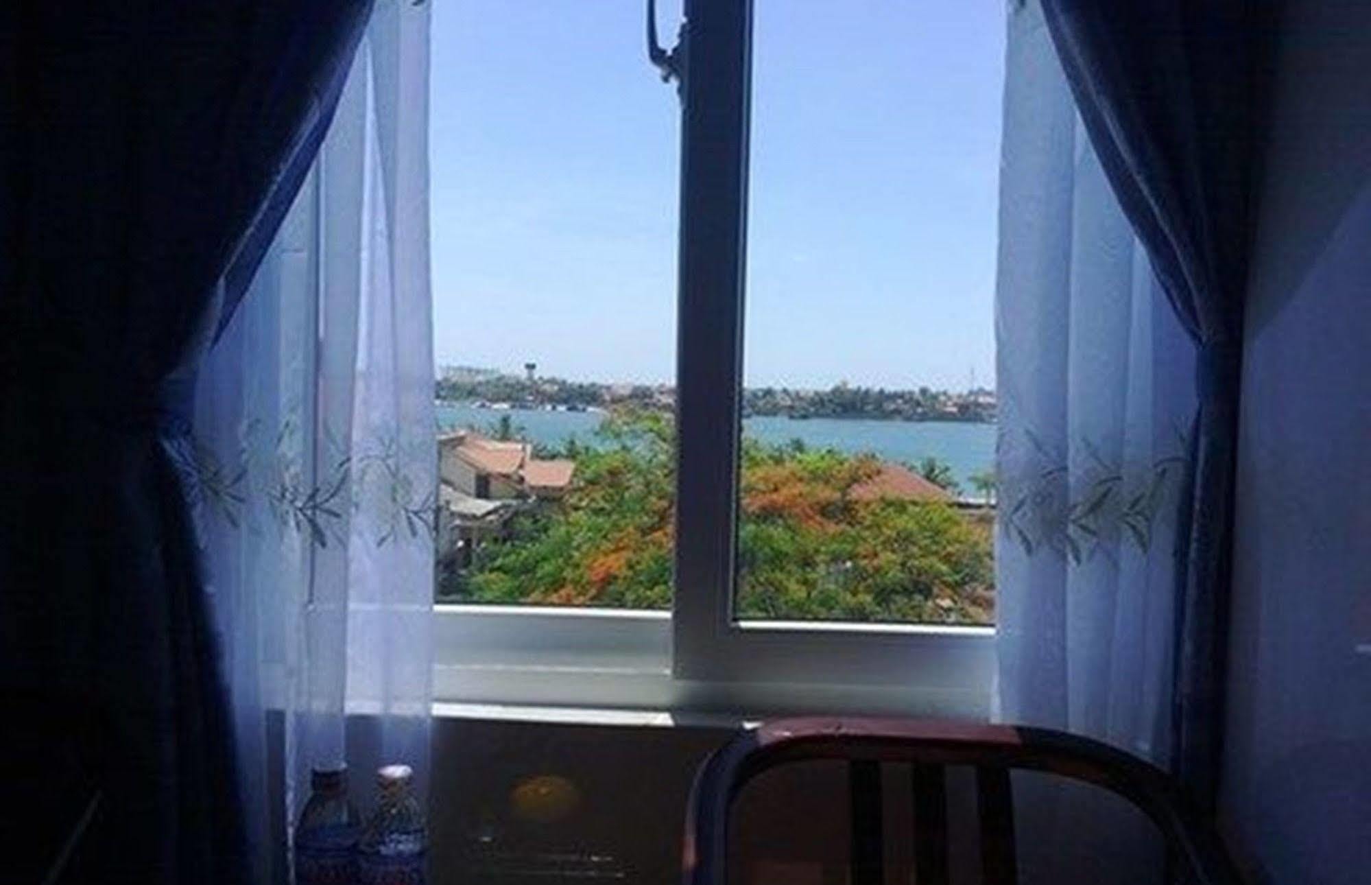 Anh Linh 1 Hotel Dong Hoi Dış mekan fotoğraf